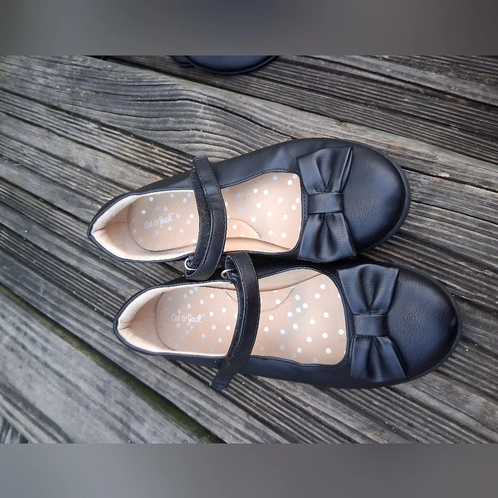 Cat & Jack Black Dress Shoes with Bow